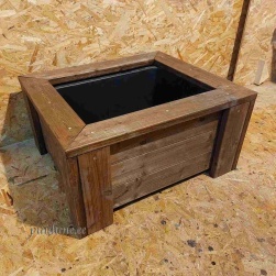 Taimekast/kasvatuskast plastiksisuga