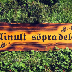 Puidust teavitustahvlid